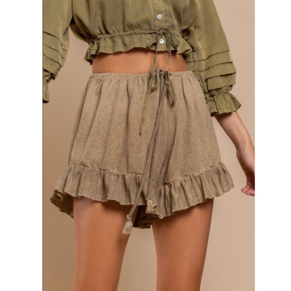 NWT POL Knit Shorts with Ruffle Trim